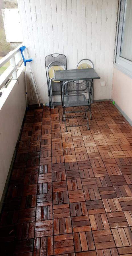 Sehr Schoene Drei Zimmer Deluex Wohnung In Sindelfingen Extérieur photo