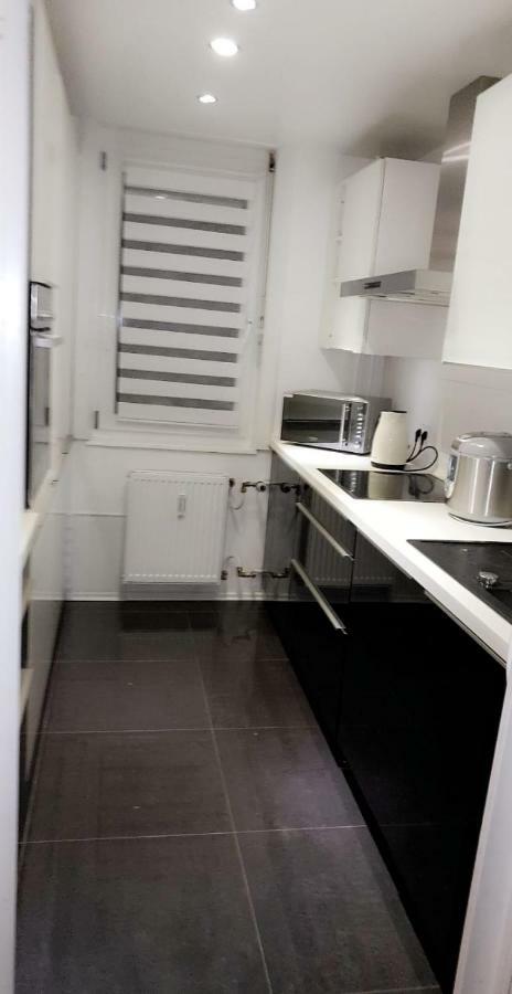 Sehr Schoene Drei Zimmer Deluex Wohnung In Sindelfingen Extérieur photo