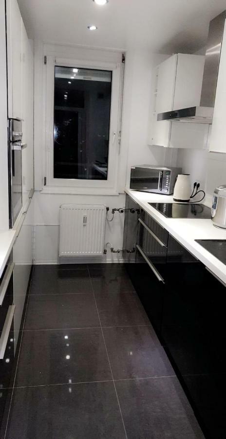 Sehr Schoene Drei Zimmer Deluex Wohnung In Sindelfingen Extérieur photo
